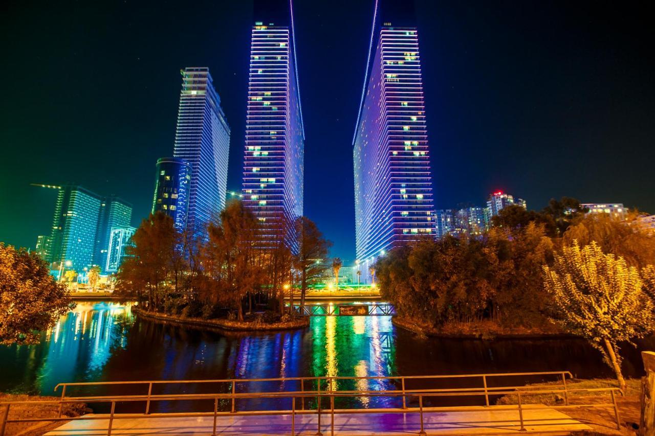 Orbi City Luxury Suite Batumi Zewnętrze zdjęcie